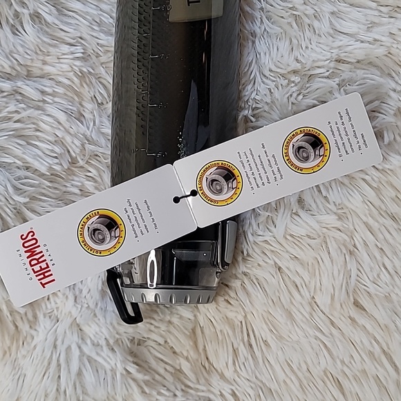 Thermos 24 Ounce Tritan Hydration Bottle with Meter, Smoke, water bottle - Picture 5 of 6